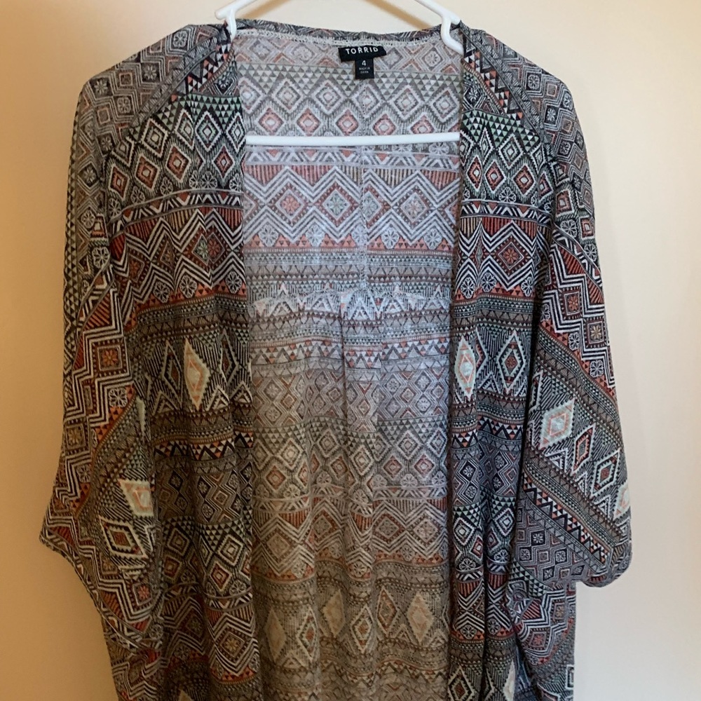 Geometric print kimono